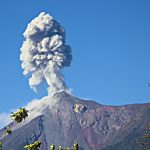 Volcan de Fuego Erupting
