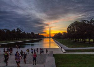 national-mall-early-sunrise-runners-facing-wash-mon-credit-november-project-dc-link-to-http_november-project-com_category_dc_